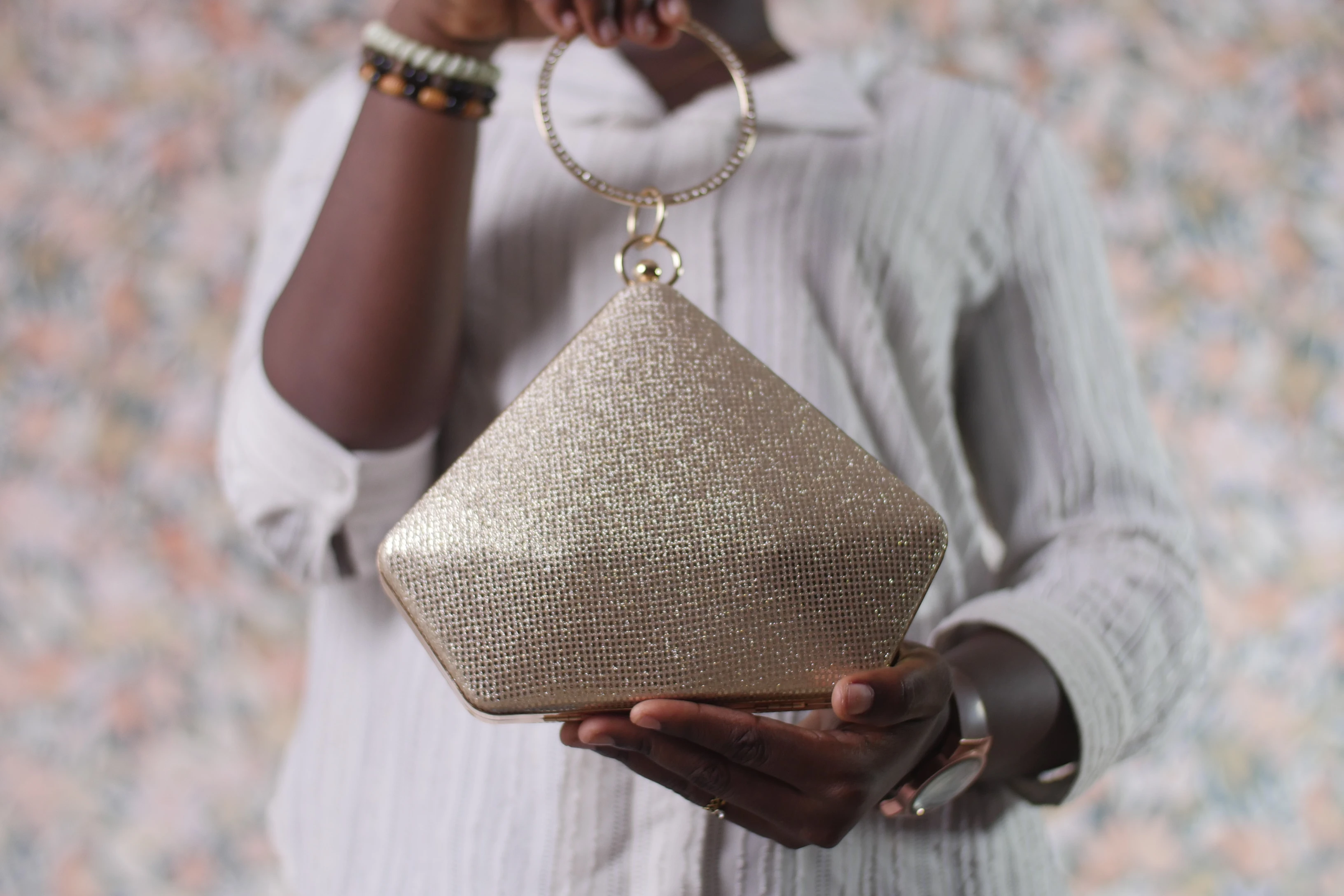 HSY 6869 GOLD